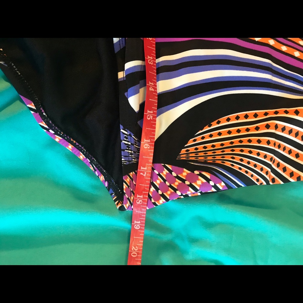 Swimsuits for All geometric  with fringe. - Picture 8 of 11